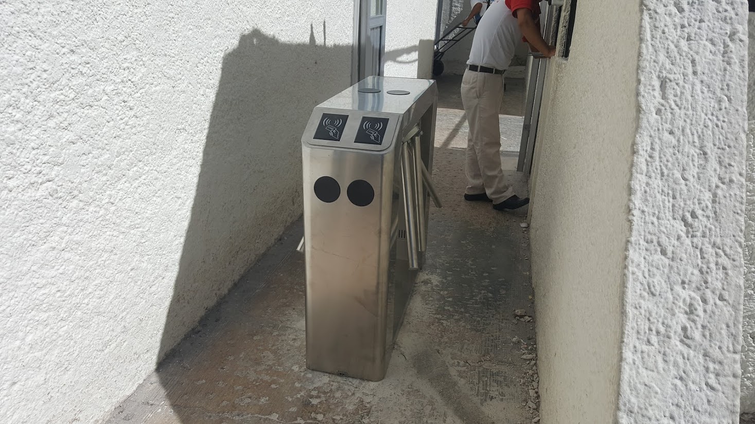 Sistema de control de acceso (Torniquetes)